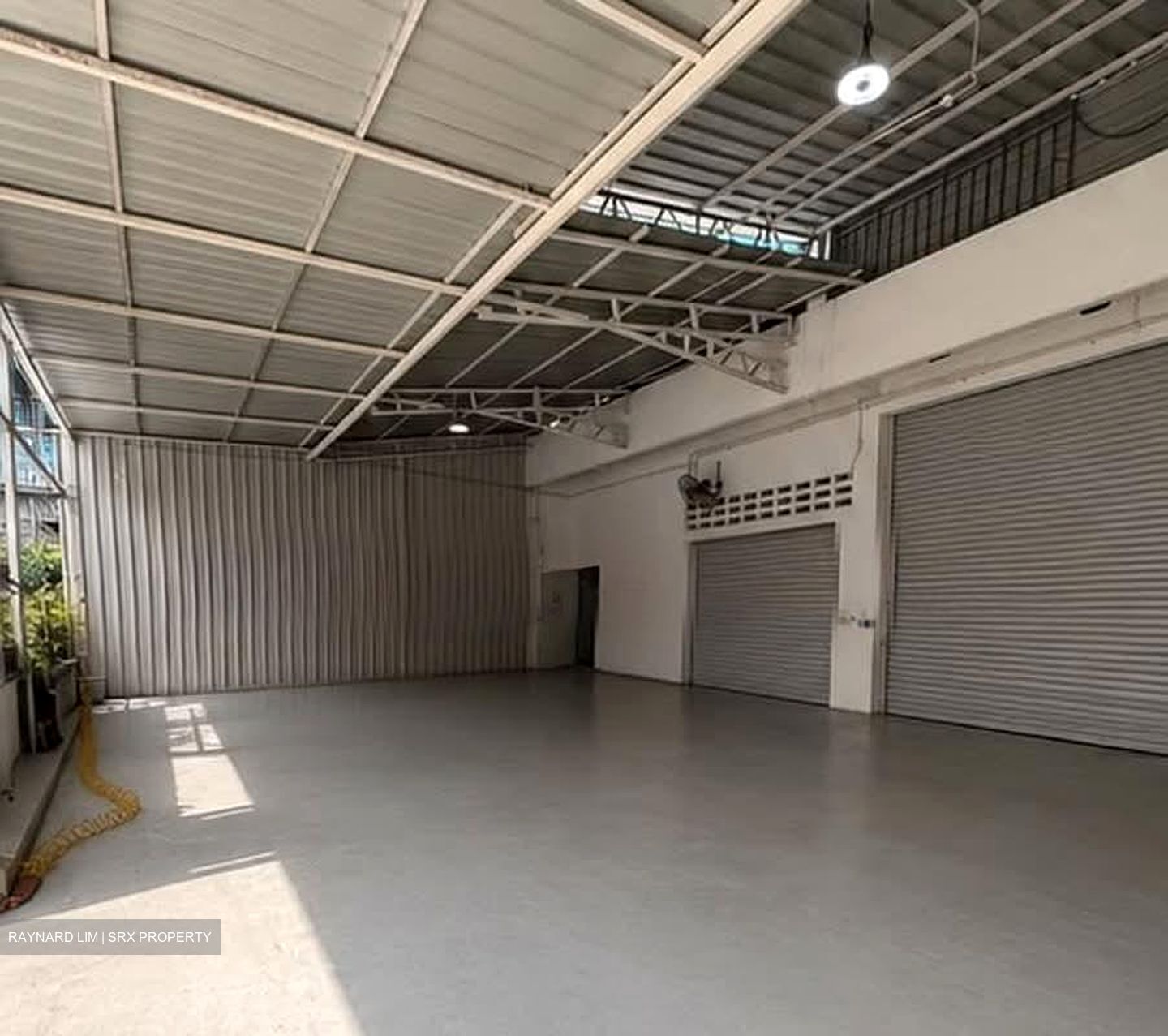 Senang Crescent (D14), Factory #602950261